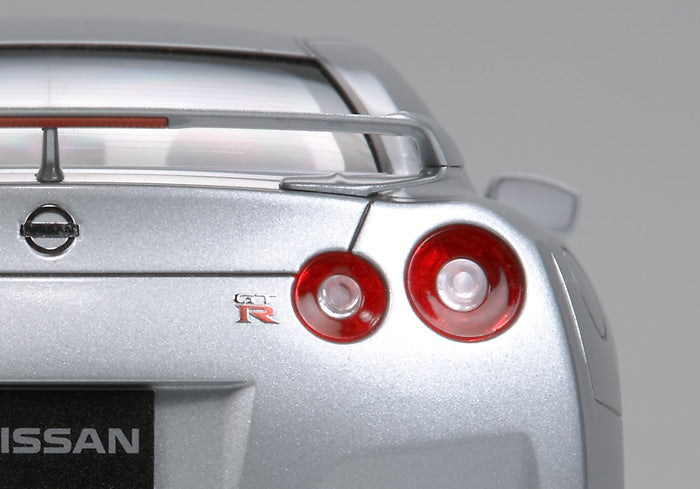 Nissan GT-R 1/24