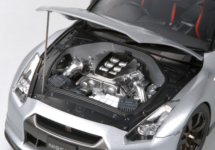 Nissan GT-R 1/24