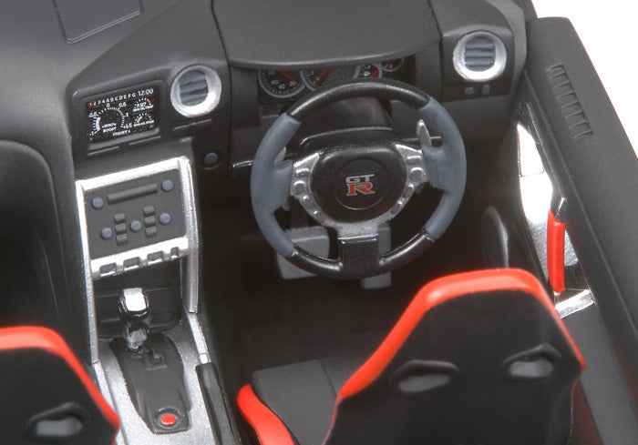 Nissan GT-R 1/24