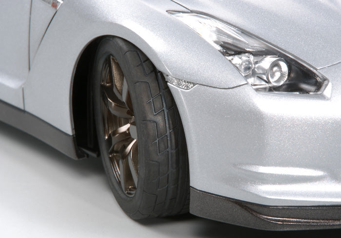 Nissan GT-R 1/24