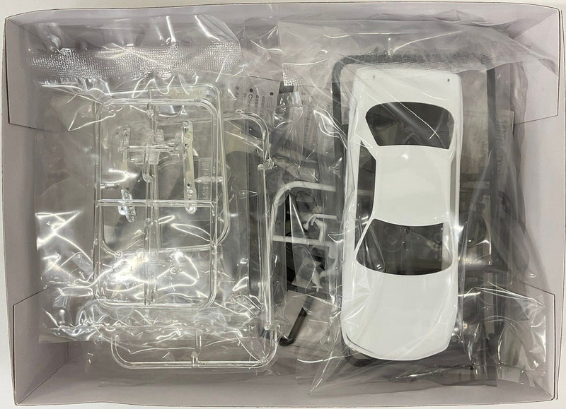 The Snap Kit - Nissan R32 Skyline GT-R (Crystal White) 1/32