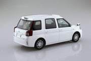 Toyota NTP10 Japan Taxi '17 Super White 1/24